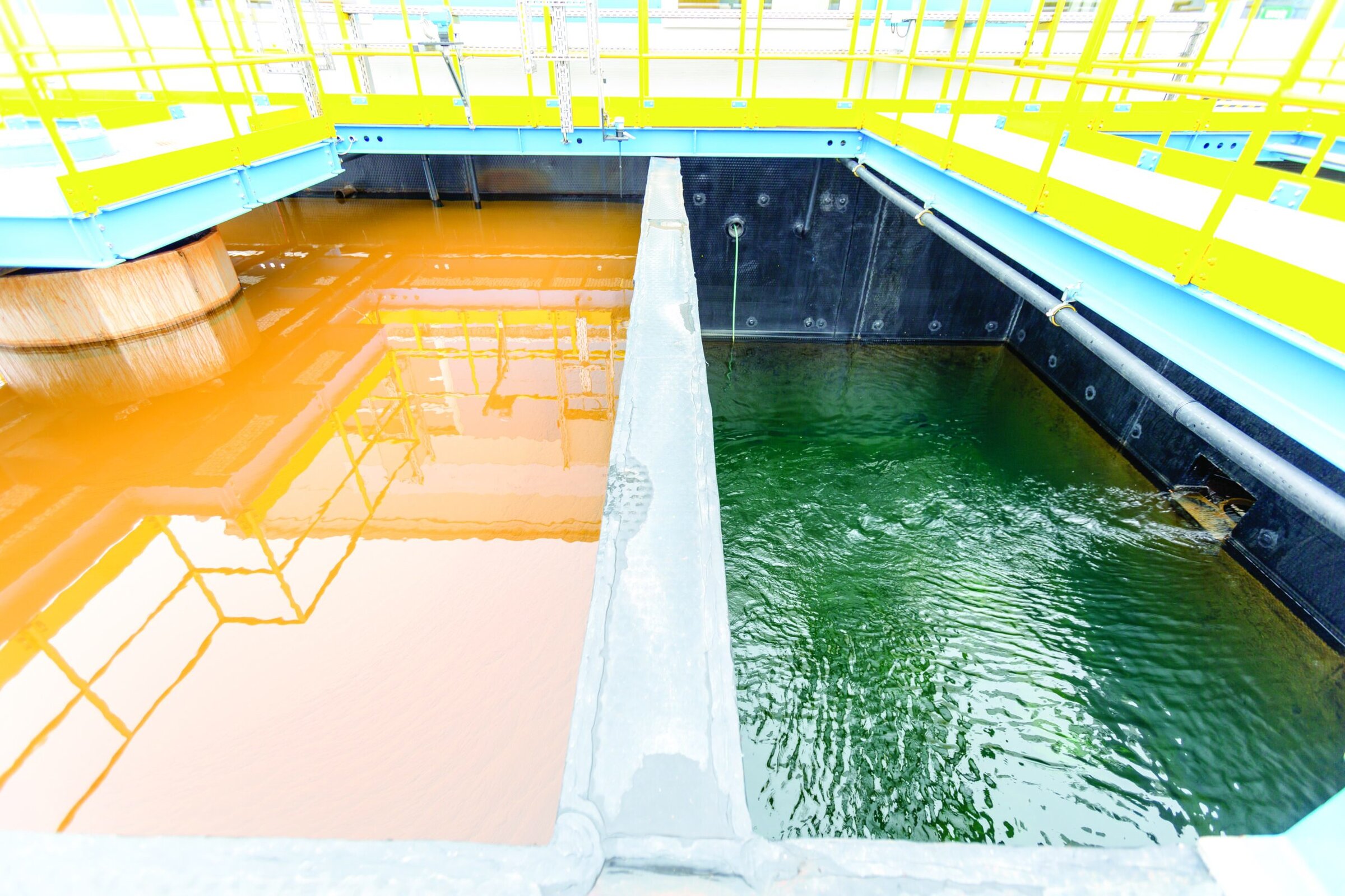 Colored ceramic water testing tanks for ceramics research and development, ceramic industry, or industrial quality control, ceramic raw material testing equipment.