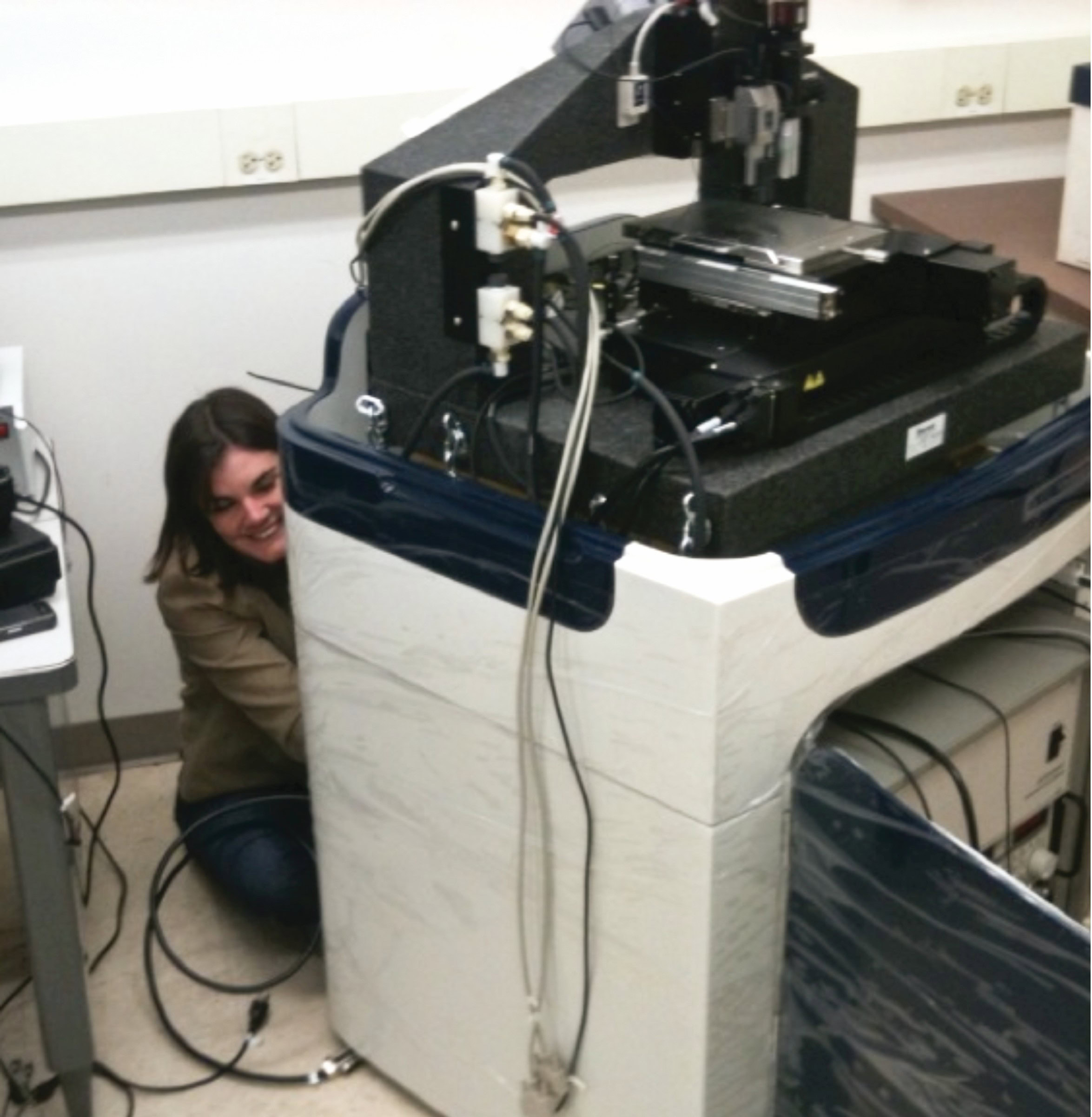 A sophisticated ceramic testing machine used for researching high-temperature ceramic materials.